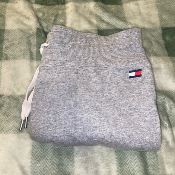 Tommy Hilfiger Joggers - Picture 4 of 4